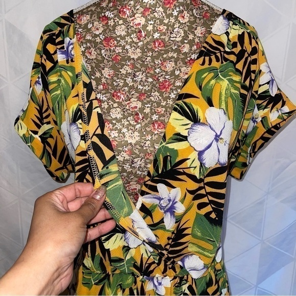 Full Circle Floral Jumpsuit - Picture 2 of 6